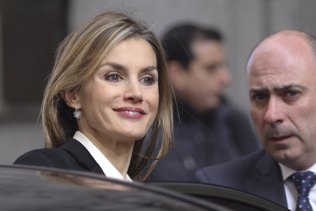 La Reina Letizia Se Vuelca En La Lucha Contra El C Ncer