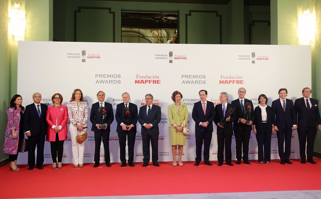 La Infanta Elena Y Jaime De Marichalar Coinciden En Unos Premios