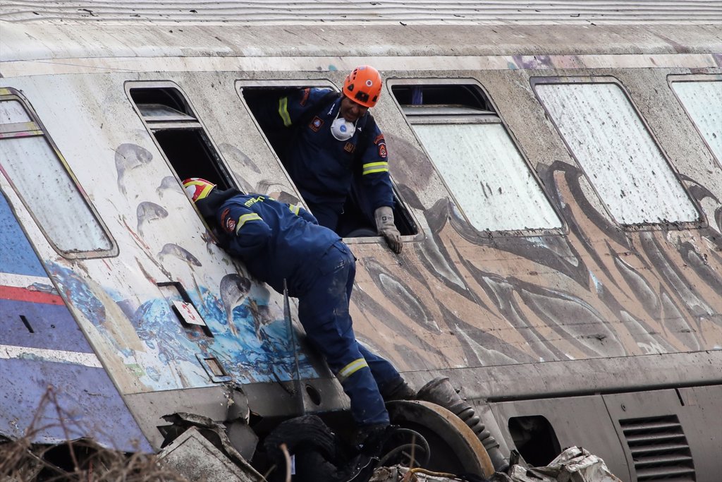 Aumentan A 57 Los Muertos Por El Accidente De Trenes En Grecia