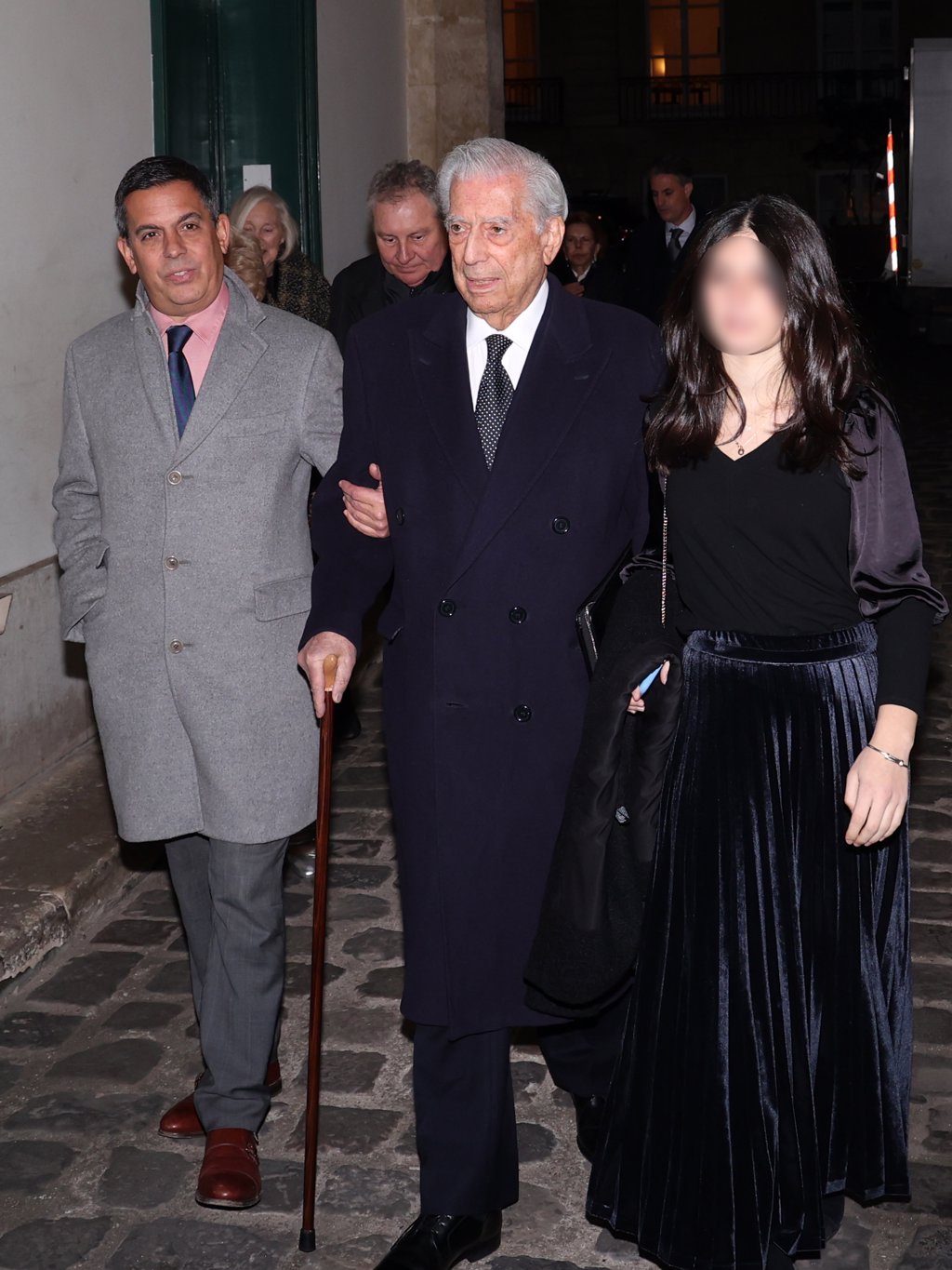 Mario Vargas Llosa Cumple A Os Volcado En Patricia Llosa Y M S Lejos