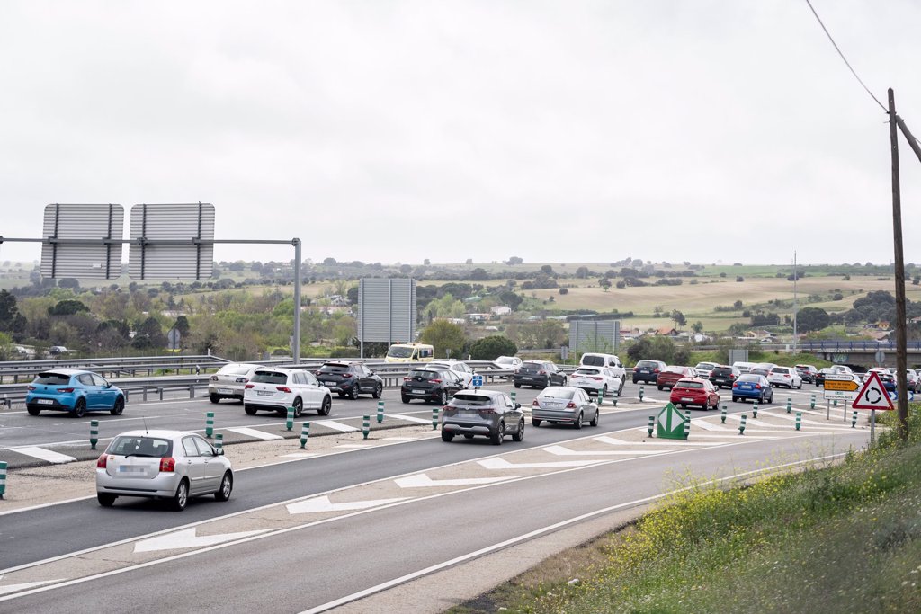 La DGT prevé 1 9 millones de desplazamientos en carreteras madrileñas