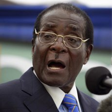 Mugabe amenaza con 'expulsar a patadas' al embajador de EEUU por interferir en sus asuntos