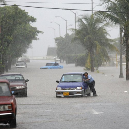 El hurac�n 'Gustav' deja un muerto y cinco heridos a su paso por Hait�