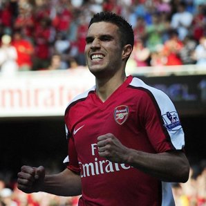 Van Persie dice que su recuperación va por buen camino y confía en ayudar al equipo a final de temporada