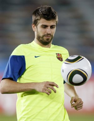 Piqué renovat Gerard Piqué, compromís fins al 2015.