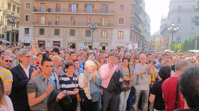 Asociaci N De V Ctimas Del Metro De Valencia Vuelve A Llenar La Plaza