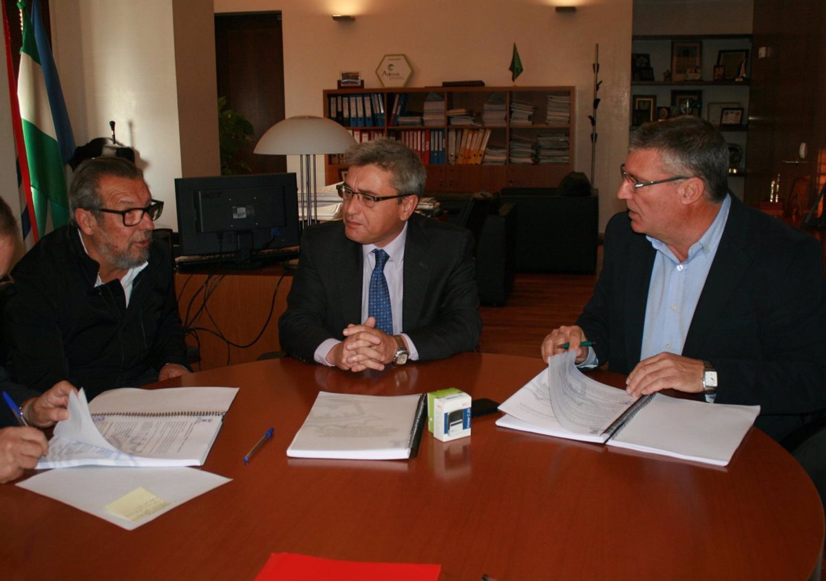 Ayuntamiento De Cartaya Y Aqualia Firman El Contrato De Adjudicaci N