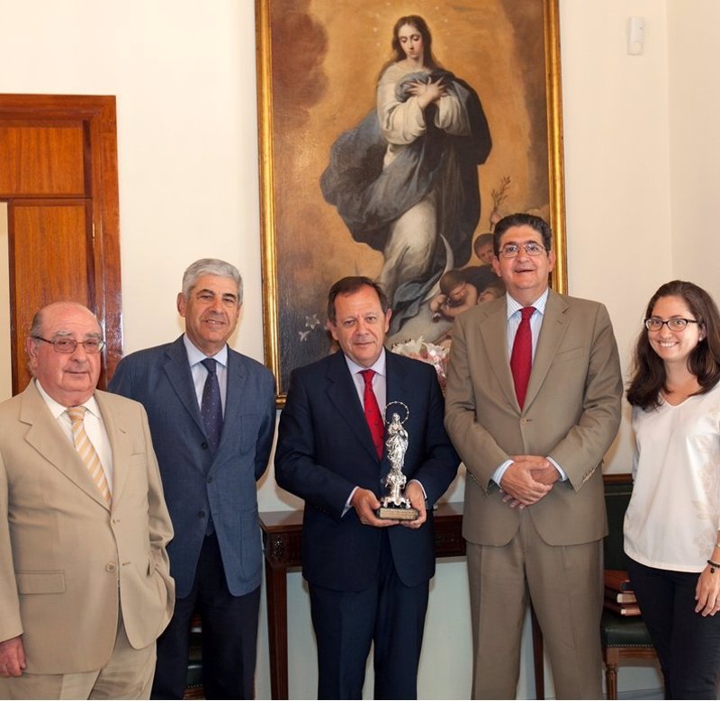 El Colegio de Abogados reconoce al letrado Martínez Escribano la labor