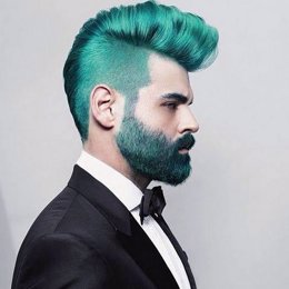 Llegan Los Merman Hombres Con Barbas Y Pelo De Colores