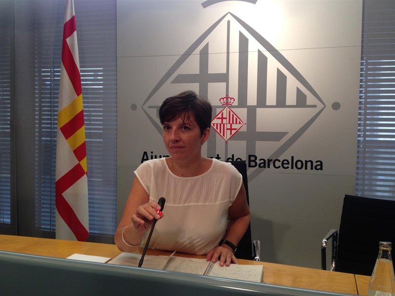 Barcelona amplía en 2,8 millones las becas comedor para el próximo curso Barcelona amplía en 2,8 millones las becas comedor para el próximo curso