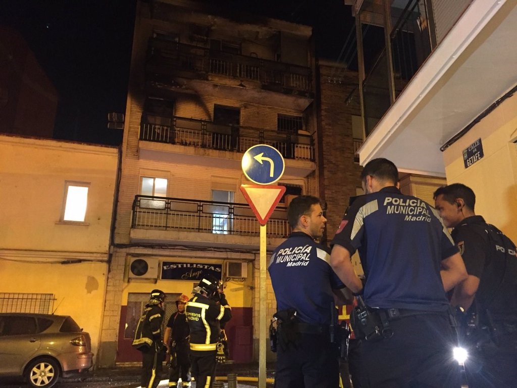 Heridas Dos Personas Tras El Incendio De Una Vivienda En Villaverde