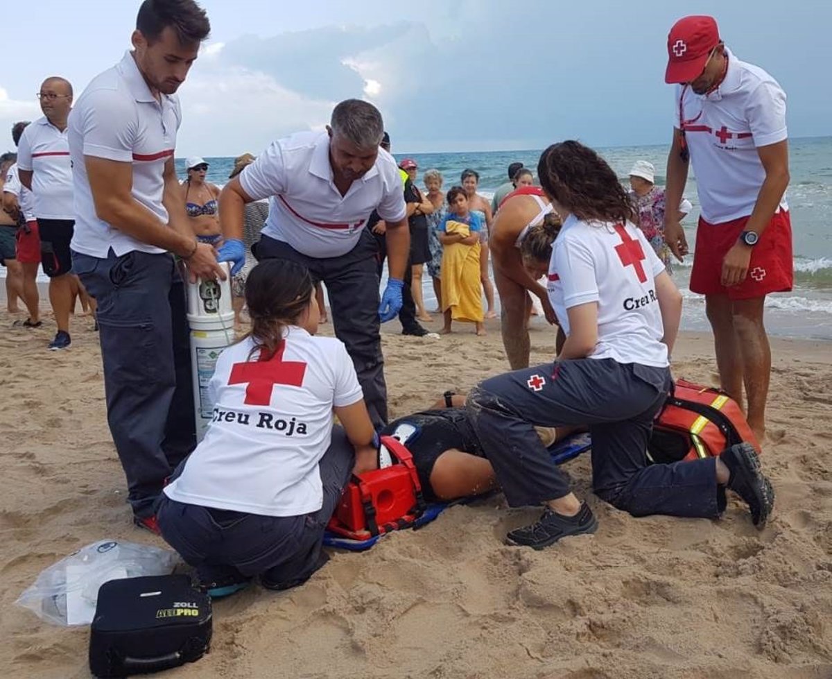 Los Socorristas De Cruz Roja Cierran El Verano Con M S De