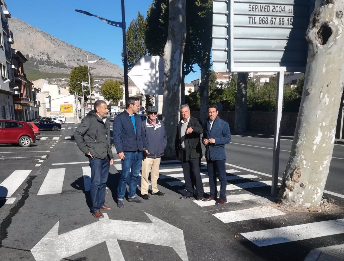 Diputación adjudica dos proyectos de obras en una veintena de calles y