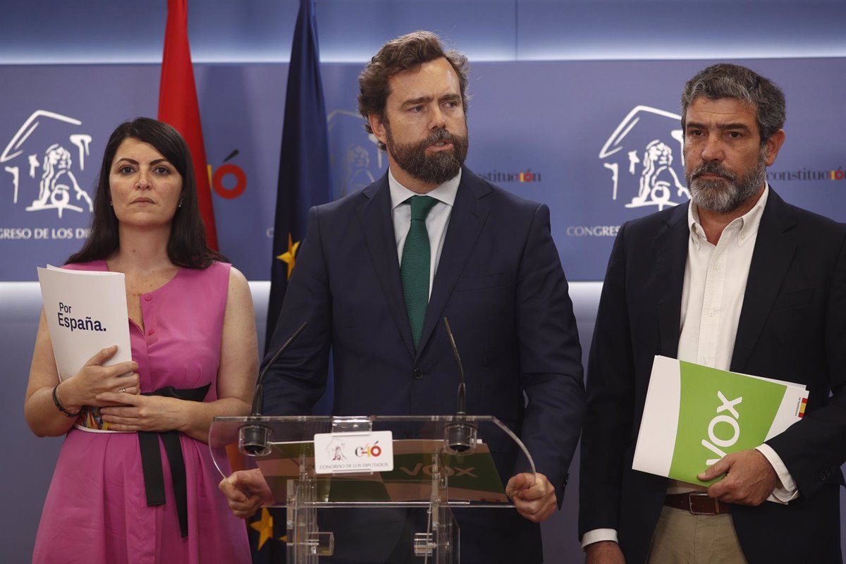 Vox Rompe Con El PP En Los Ayuntamientos Renuncia A Cargos Y Pasa A La