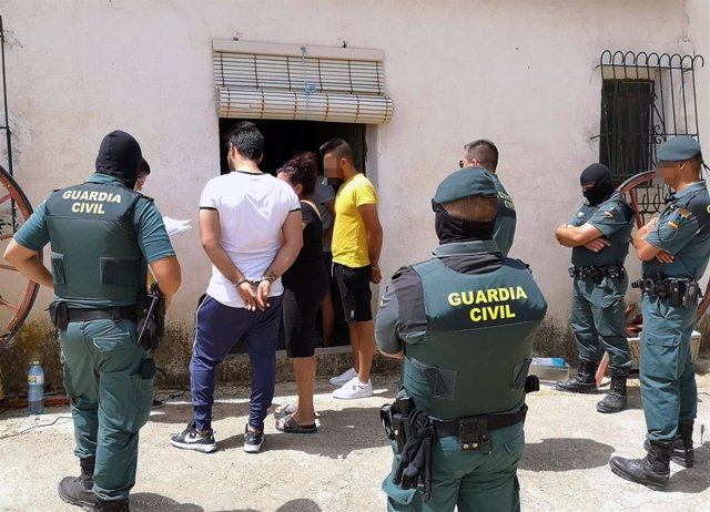 La Guardia Civil Detiene A Dos Hermanos Por El Secuestro Y La Agresi N