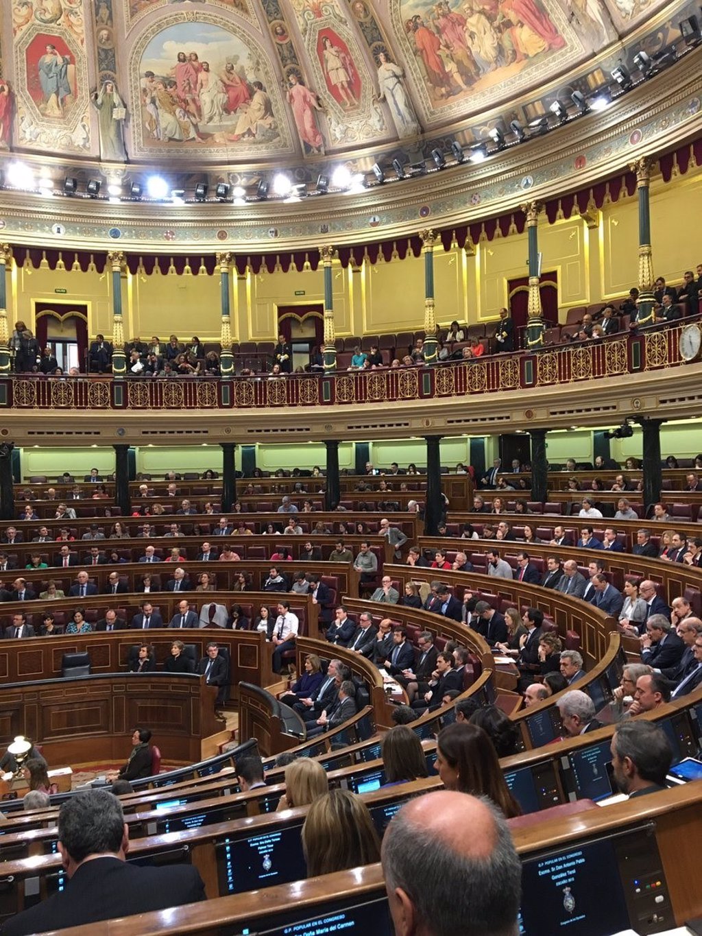 El Congreso Examina Las Actividades Privadas De Los Diputados Tras Un