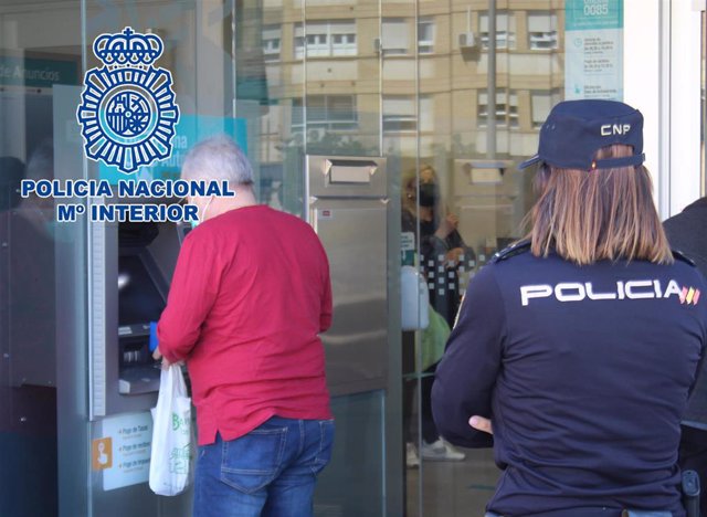 Cinco detenidos en Almería por blanqueo de capitales tras una denuncia