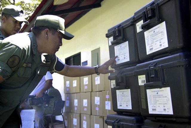 Venezuela El Consejo Nacional Electoral De Venezuela Recibe