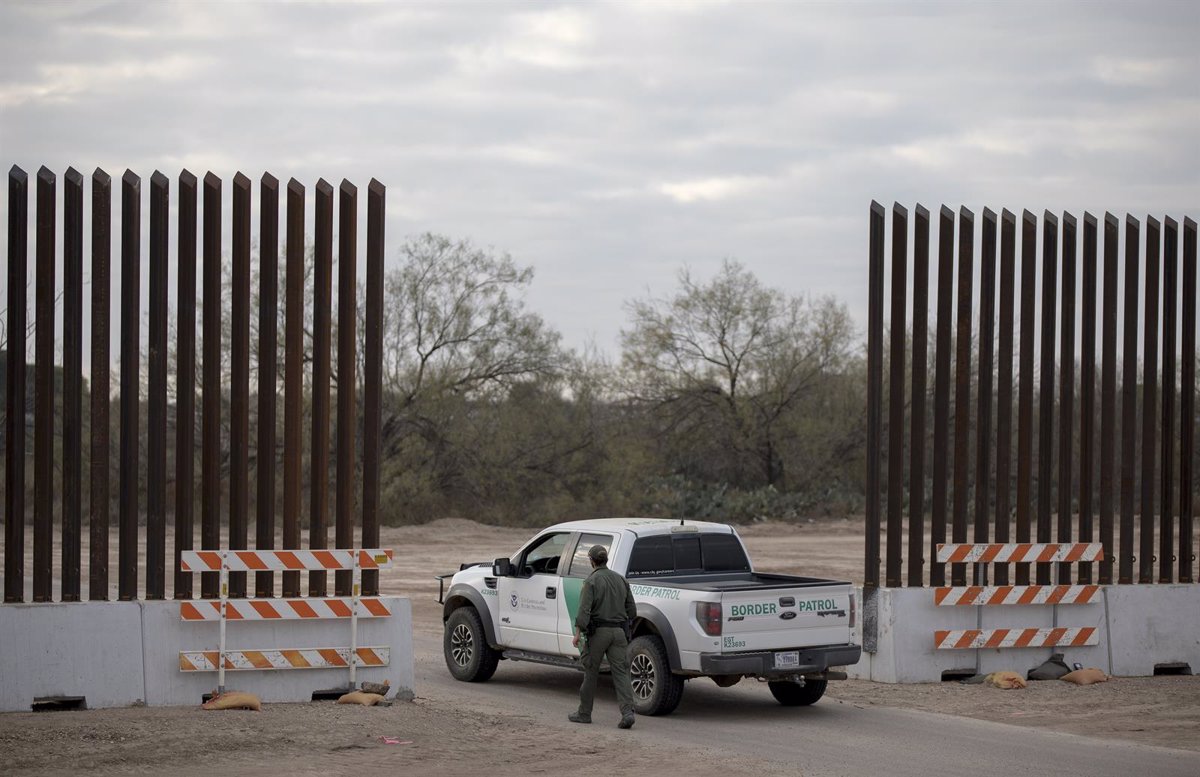 El Gobernador De Texas Amenaza Con Declarar Invasi N Y Movilizar Al