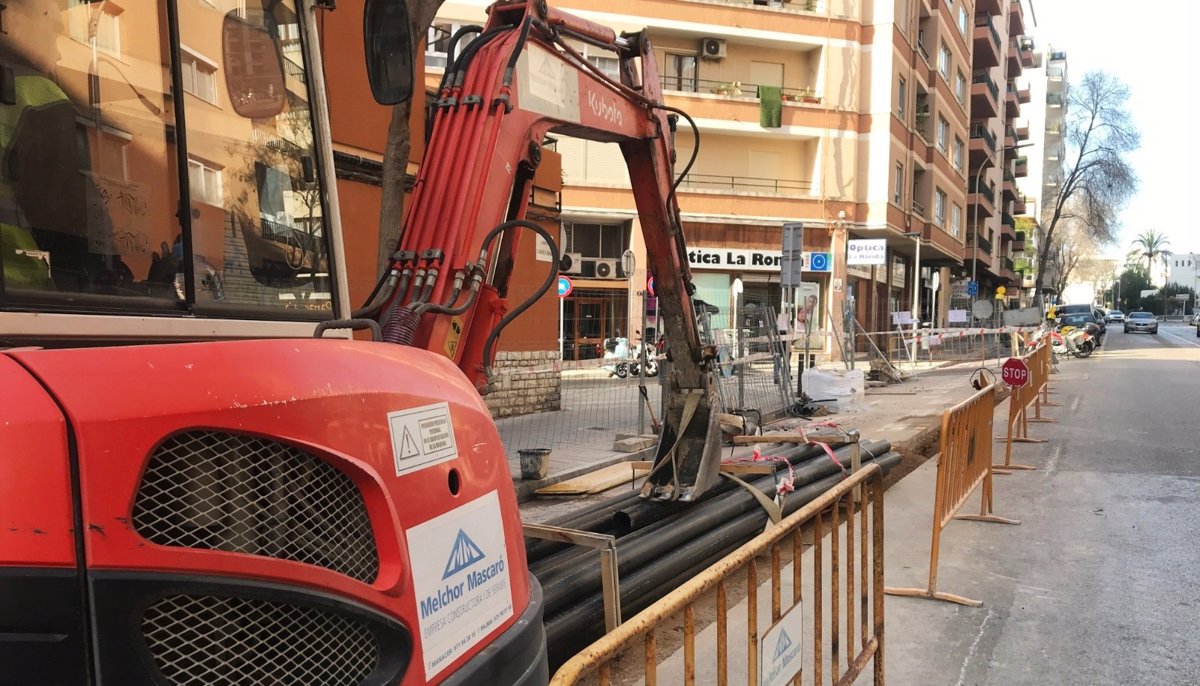 Emaya renueva 70 kilómetros de red de agua potable y alcantarillado con