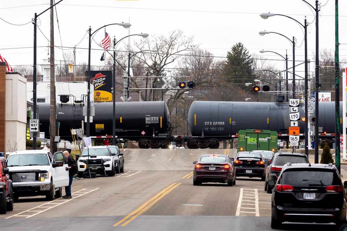 Eeuu Descarrila En Arizona Eeuu Un Tren Cargado Con Materiales