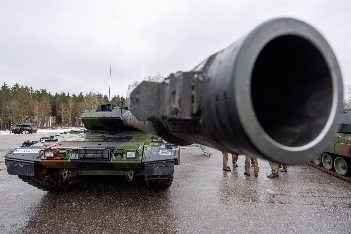 Alemania Entrega A Ucrania Carros De Combate Leopard