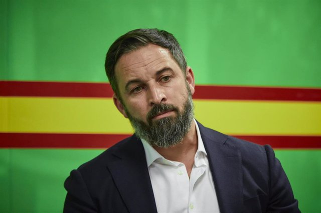 Abascal Acusa A S Nchez De Estar Del Lado De Los Que Han Causado La