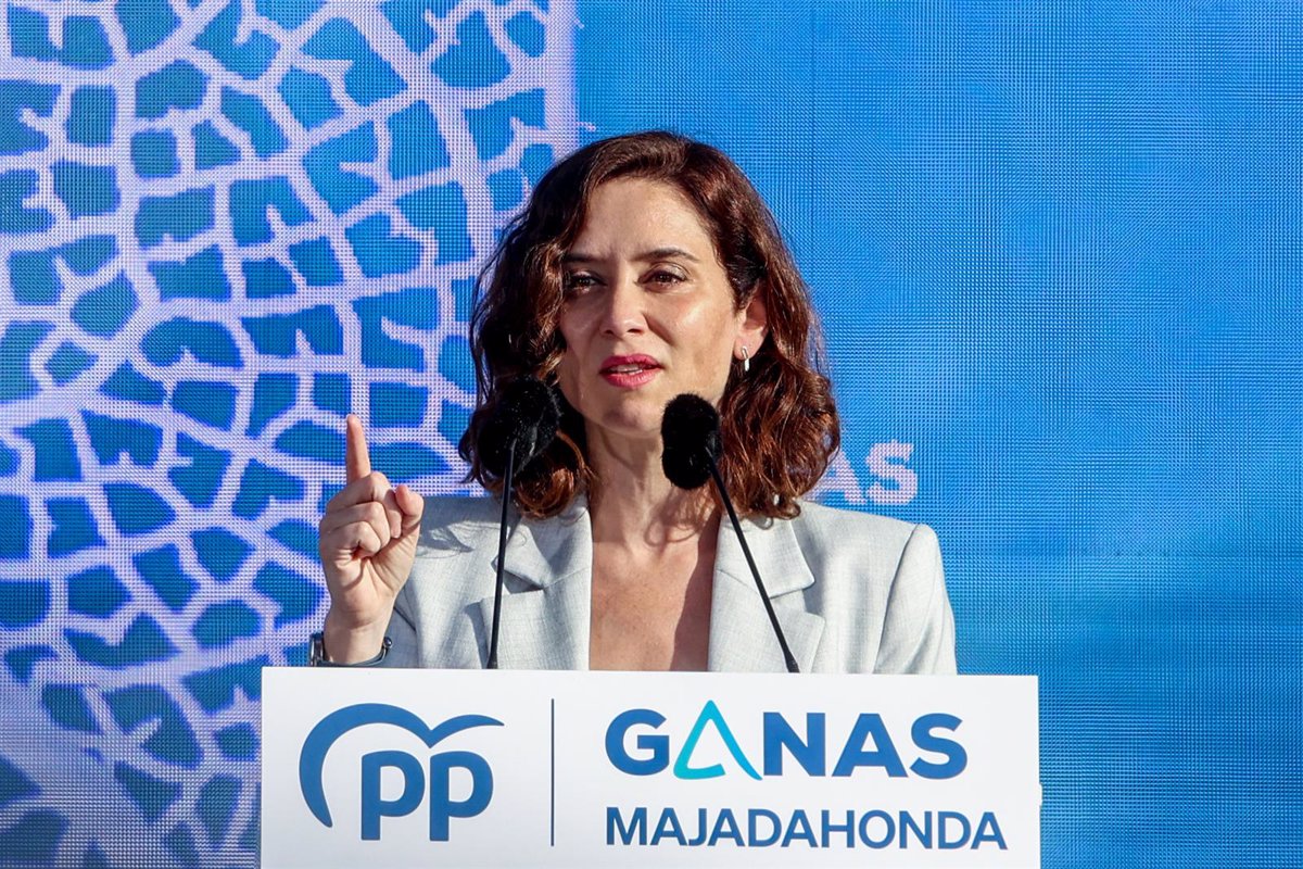 Ayuso pide una amplía mayoría para el PP en toda España frente a un