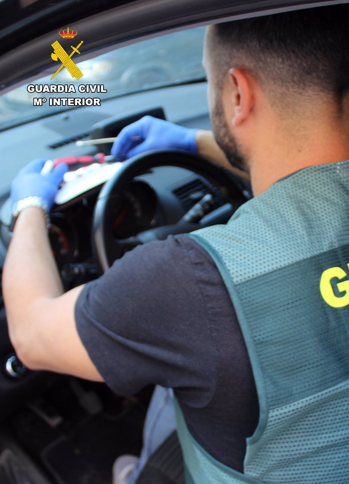 Guardia Civil Detiene A Un Individuo Como Presunto Autor De Una