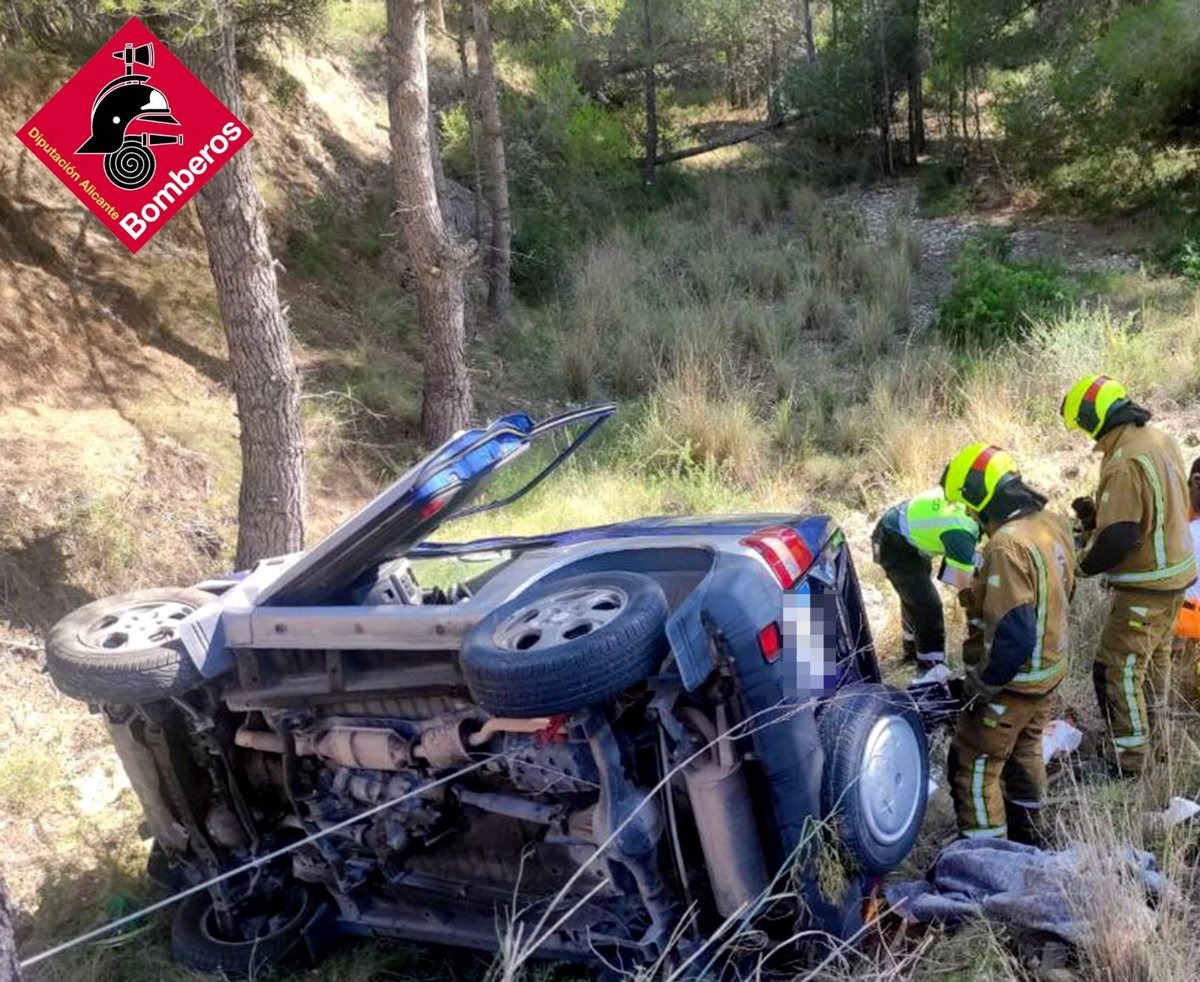 Fallece El Conductor De Un Todoterreno Tras Una Salida De V A En La Cv