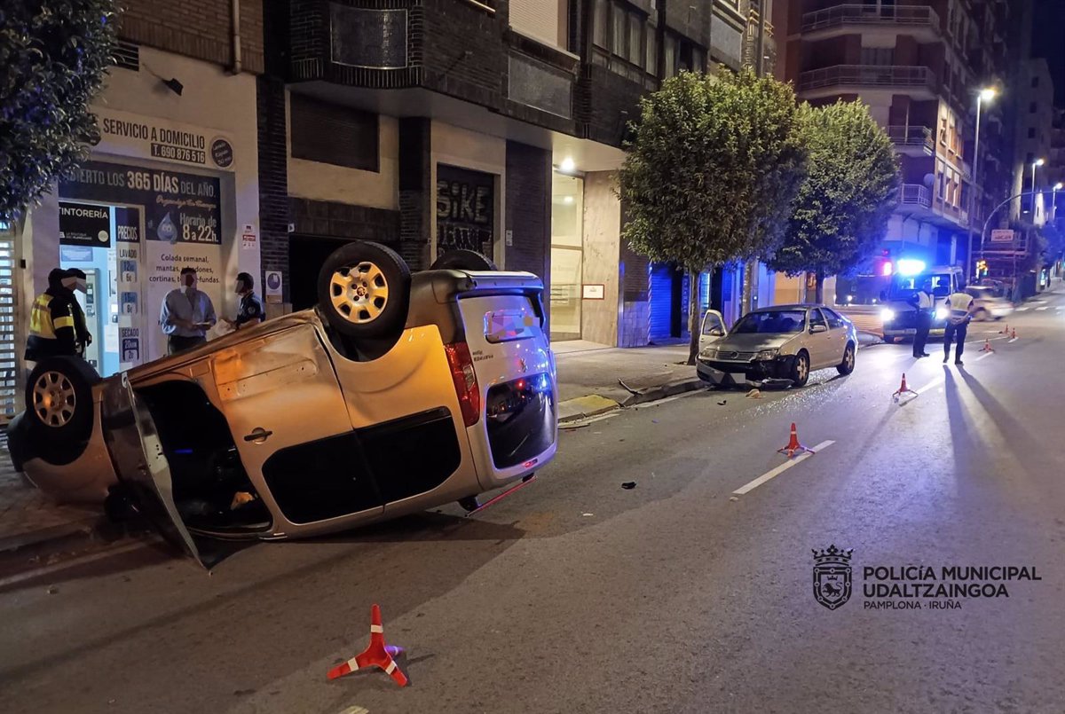 Herido Leve En Un Aparatoso Accidente De Tr Fico En La Avenida Zaragoza