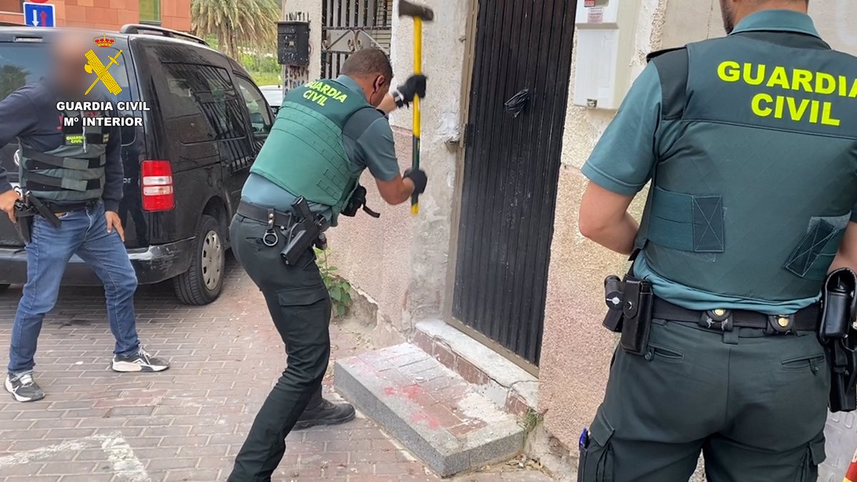 La Guardia Civil Desmantela Un Grupo Criminal Dedicado Al Tr Fico De