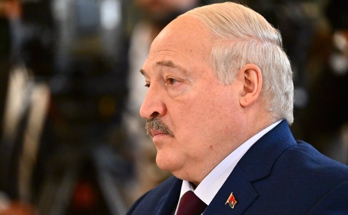 Polonia Bielorrusia Lukashenko Concede El Asilo En Bielorrusia Al