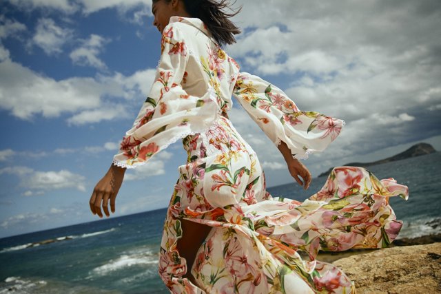 Flores, muchas flores: el estampado más antiguo de la historia que sigue predominando en primavera