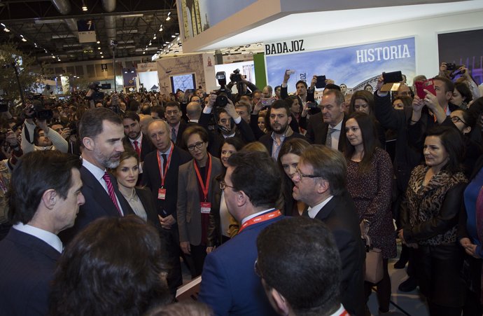 Reyes en Fitur visitan los distintos stands