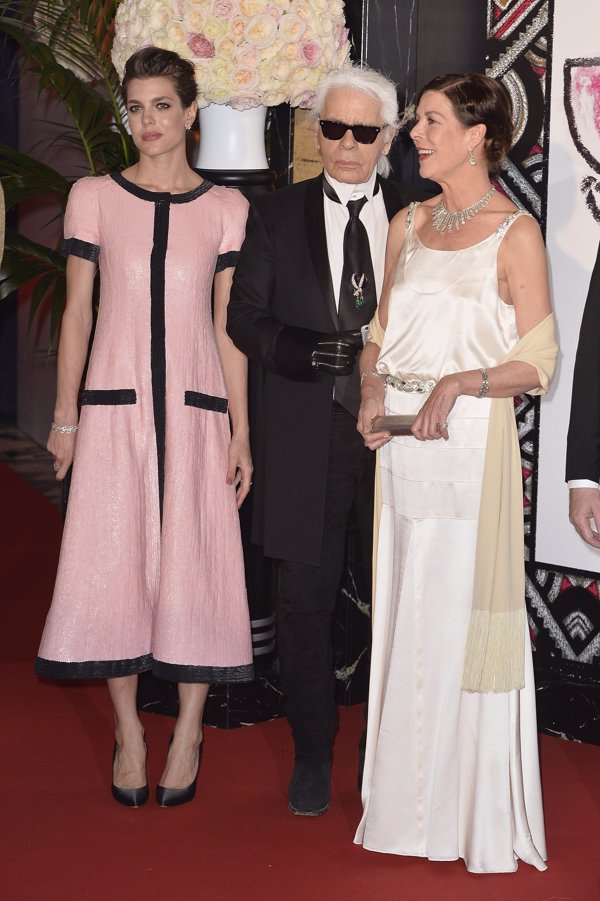 Carlota Casiraghi, Karl Lagerfield y Carolina de Mónaco