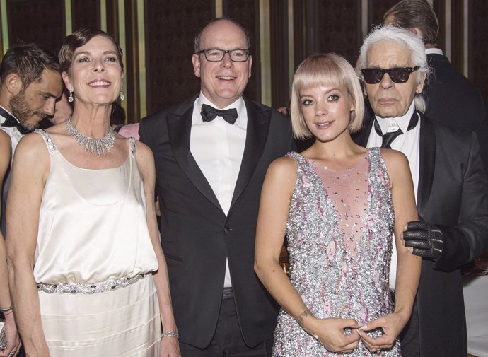 Carolina de Mónaco, Alberto de Mónaco, Lily Allen, Karl Lagerfeld