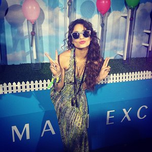 Vanessa Hudgens también se ha dejado ver por el Coachella en la edición anterior. El vestido largo y ligero, otro estilismo muy festivalero