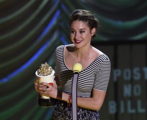 Sahilene Woodley  la gran triunfadora en los MTV Movie Awards