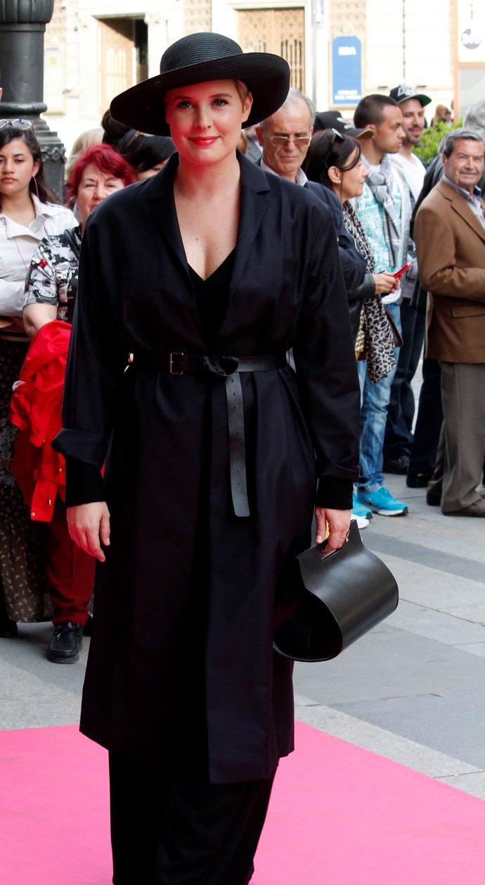 Tania Llasera en los premios Woman