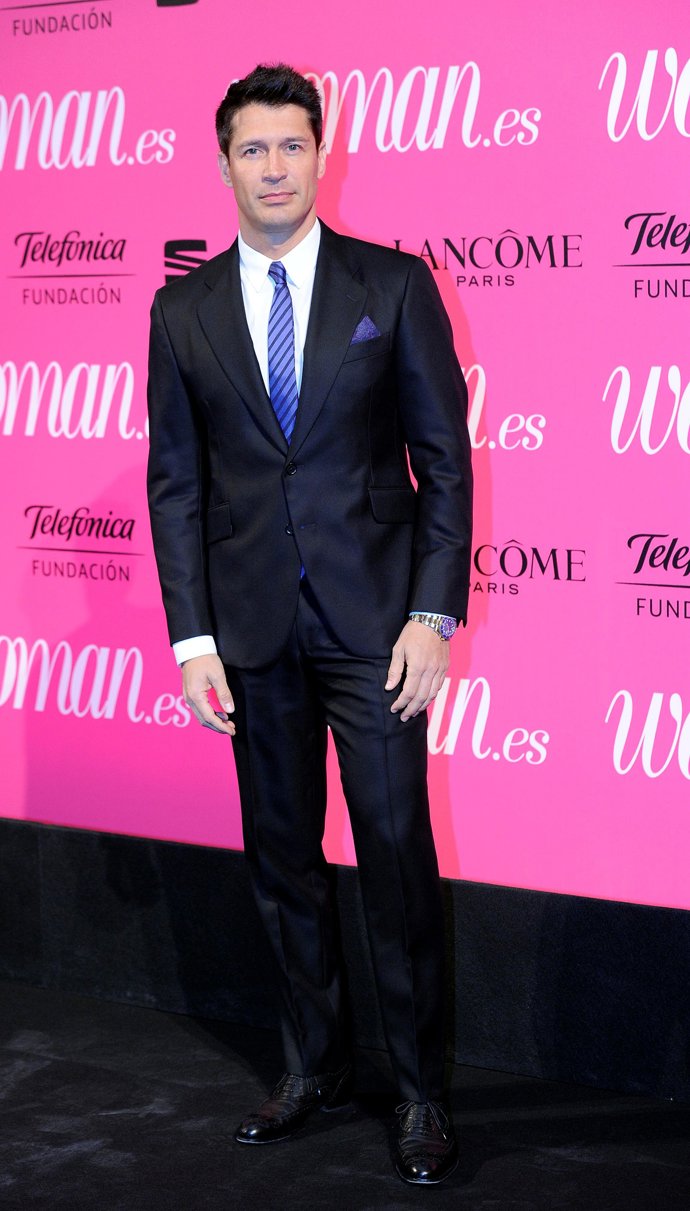 Jaime Cantizano elegante en los premios Woman