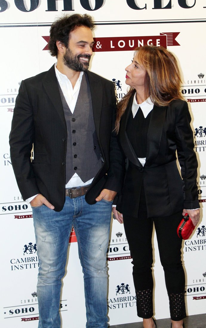 María Patiño junto a su pareja, el actor Ricardo Rodríguez 