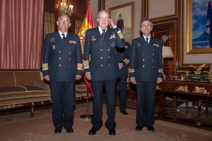 Rey Juan Carlos en el entierro de Jesús Hermida