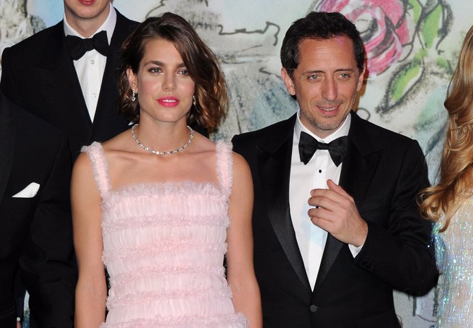 gad elmaleh carlota casiraghi en el baile de la rosa 2013