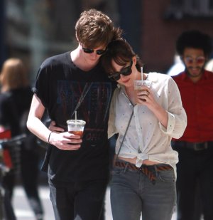 Dakota Johnson y Matthew Hitt están más enamorados que nunca