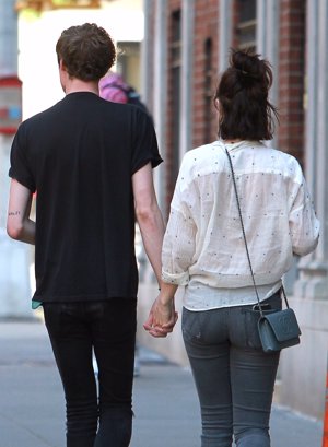 Dakota Johnson y Matthew Hitt están más enamorados que nunca