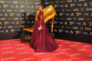 Se subasta el zapato de los Goya por una buena causa