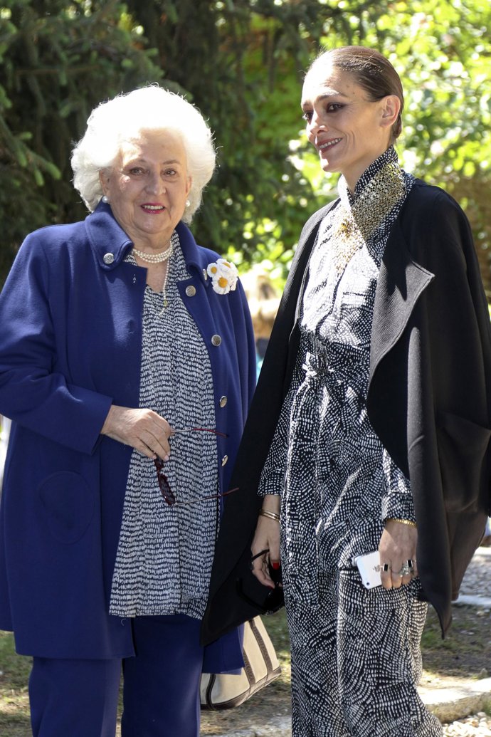 La Infanta Margarita acompaña a Laura Ponte en la comunión de sus hijos