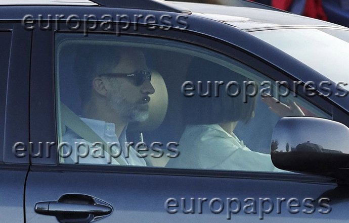 Felipe VI y Letizia Ortiz saliendo del evento