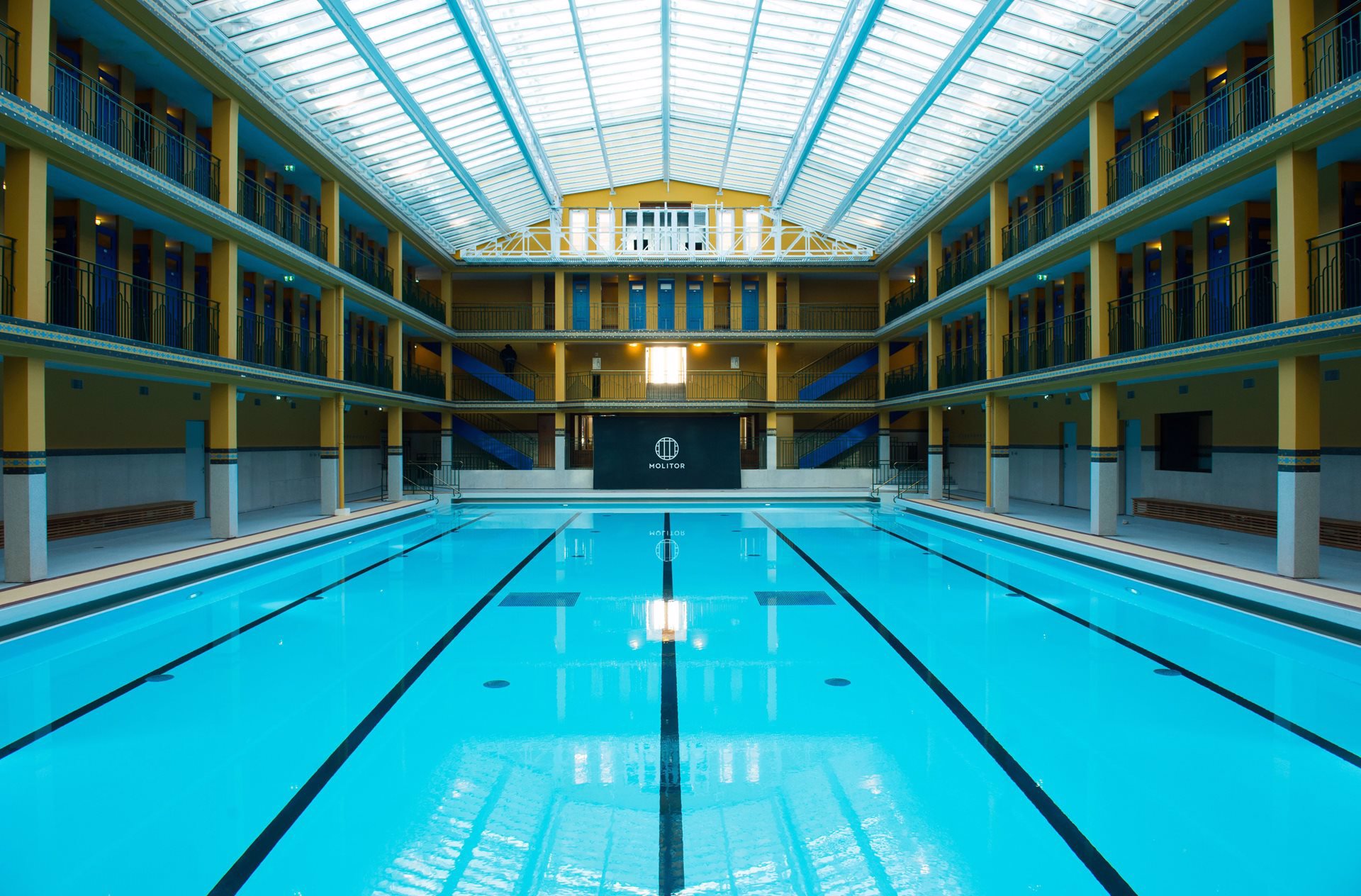 La nueva piscina del Hotel Molitor, reabierta en 2014